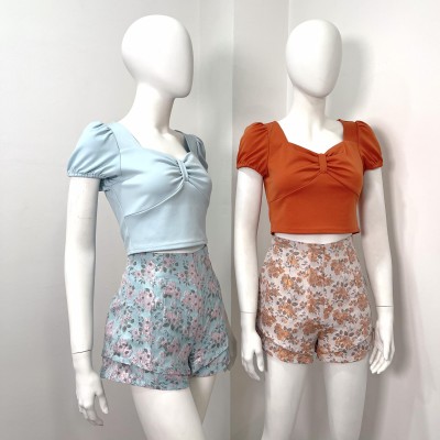 高品质泡泡袖短版上衣+高腰绣花短裤套装